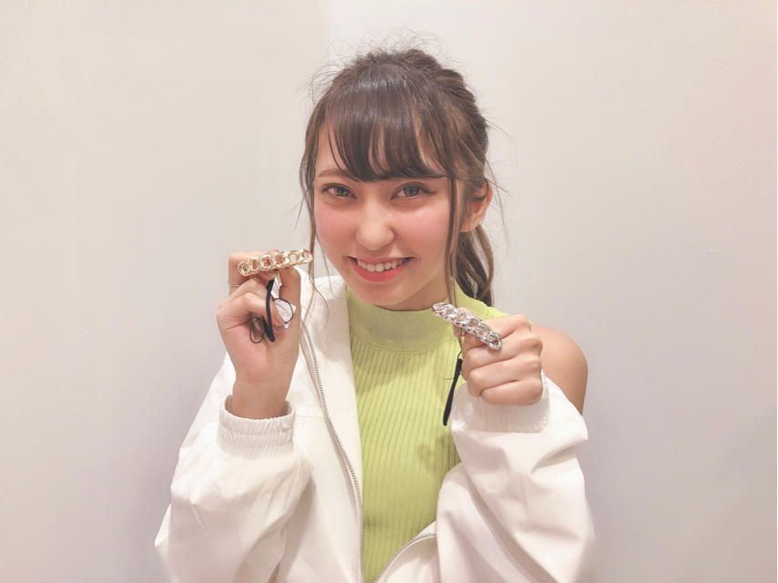 簡単にヘアアレンジができるヘアフック( ´⚰︎` )りさ