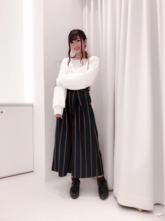 脚長効果抜群♥ワイドパンツ♥はるか