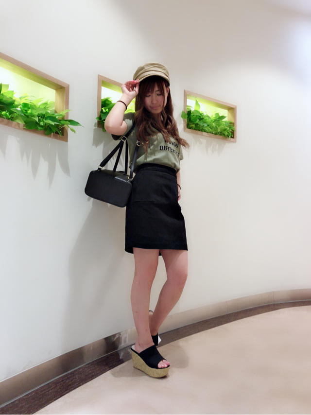 Ｖネック♡ロゴＴ♡ひなこ