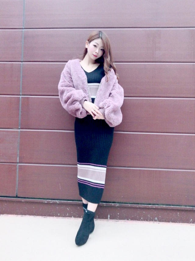 1枚で楽ちん♡ライン入りでスタイルアップに♡なつみ