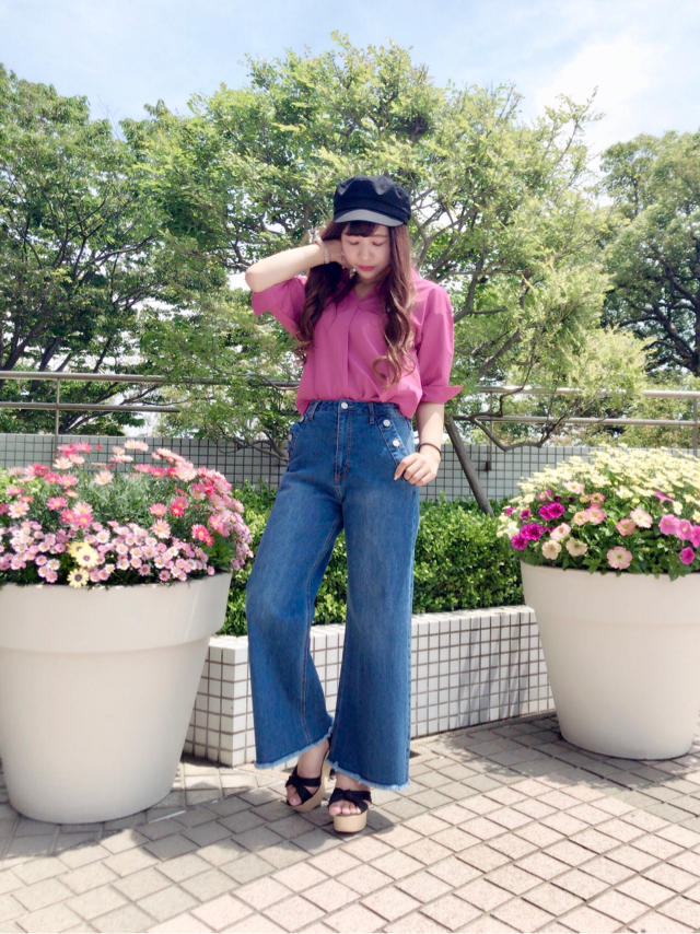 バックレースで後ろ姿もお洒落に♡なつみ