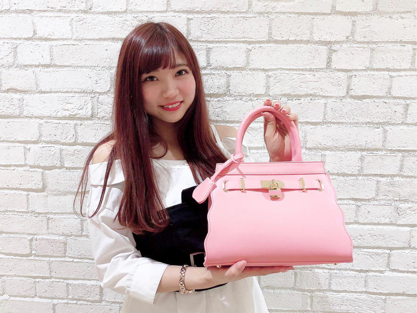 フリルデザインでcuteな印象に♡なつみ