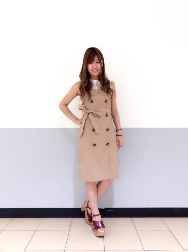 大人気トレンチデザイン♡Iラインでスタイルアップ効果♡なつみ