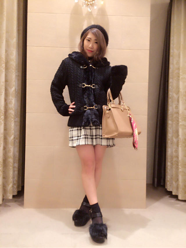 新作☆ファー付きダッフルニット♡まいこ