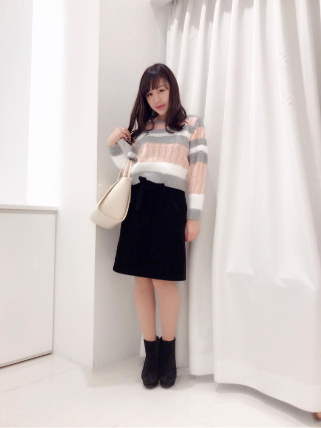 新作フェザー×ケーブルニット♡♡かなこ