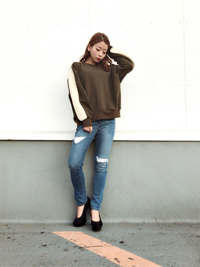 新作！袖ラインボアTops♥♥はるか