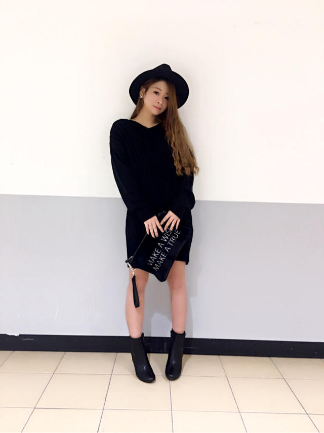 ニットワンピ♥ブラックコーデ♥♥はるか