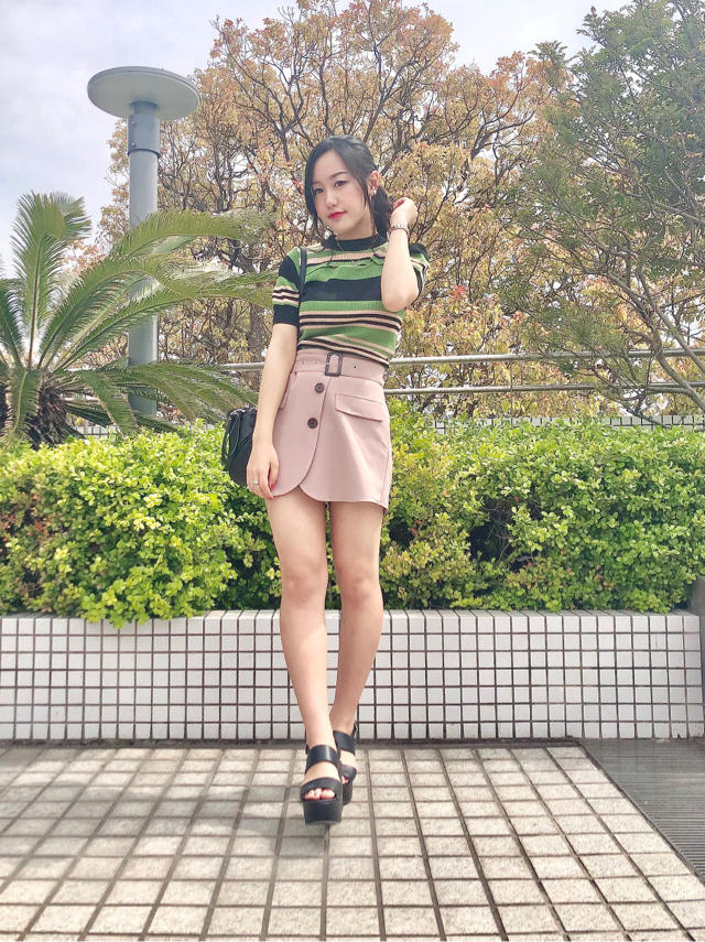 sweet掲載♡レトロシックなフロントスリットニット♡なつみ