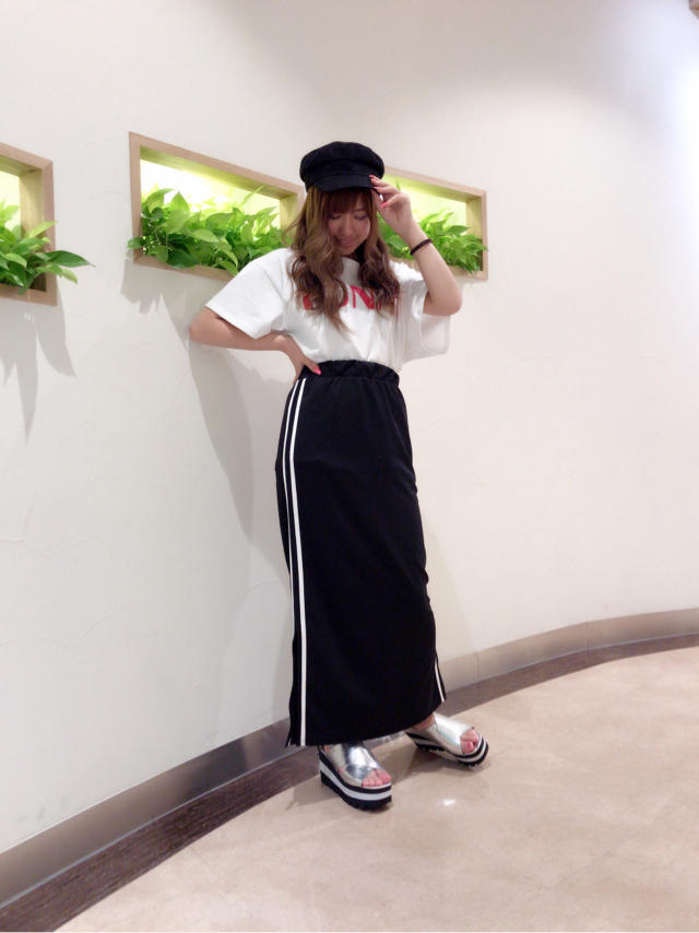 ららぽーと店大人気♡ラインスカート♡なつみ