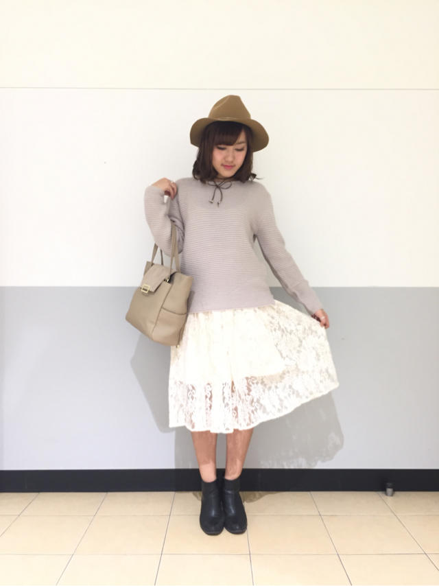 ガーリーに！ニット×レーススカートセットアップ♡かなこ