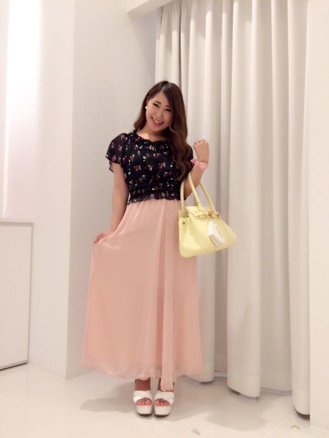 大人可愛い♡デートstyleにも✩なつみ