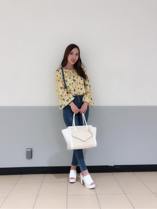 美脚効果抜群☆ハイウエストパンツ(o´罒`o) Risa