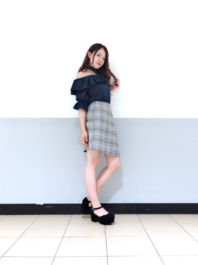 抜け感でトレンド◎フリルワンショルtops♡かなこ