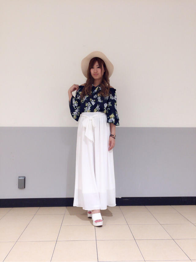 TGC着用♡花柄オフショルブラウス♡ひなこ