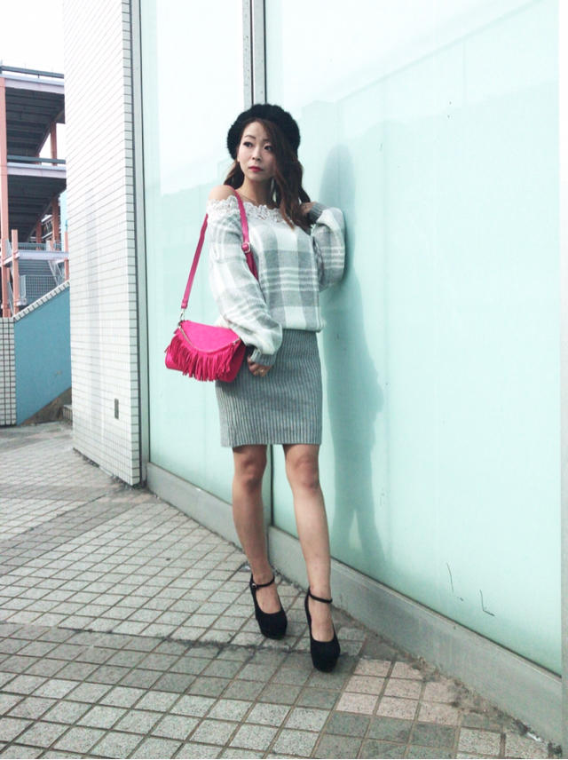 ¥４，９００！！レース付きニットワンピース♡ゆか