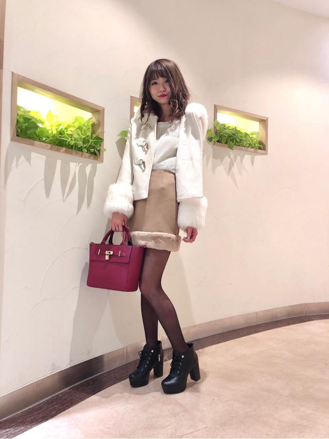 スタイルアップ効果抜群！ガーリー系カジュアルコーデ♡ちひろ