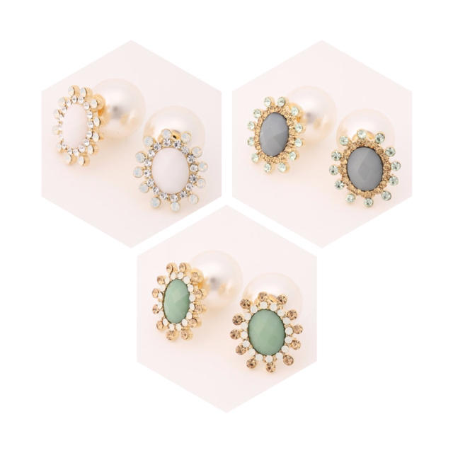 結婚式にも♡ビジューピアス☺︎︎なつみ