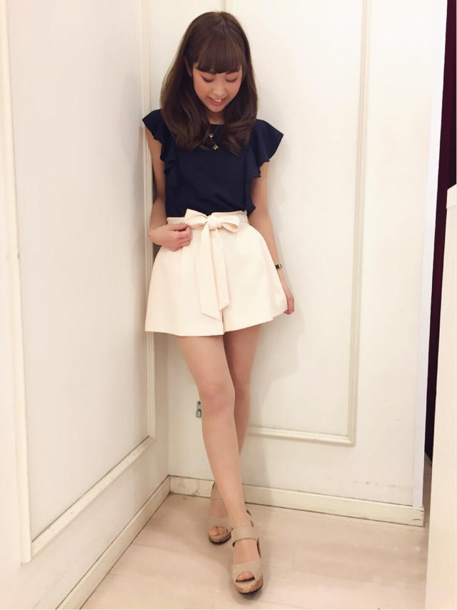 美脚見え☆ベルト付ショートパンツ