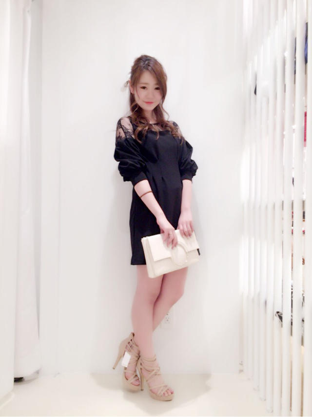 新作レースワンピ♡osapi